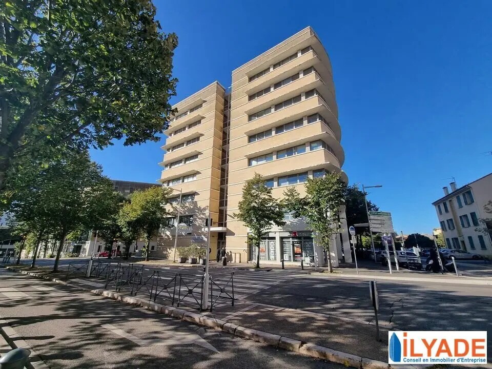 Office in Aix-en-Provence for lease Building Photo- Image 1 of 10