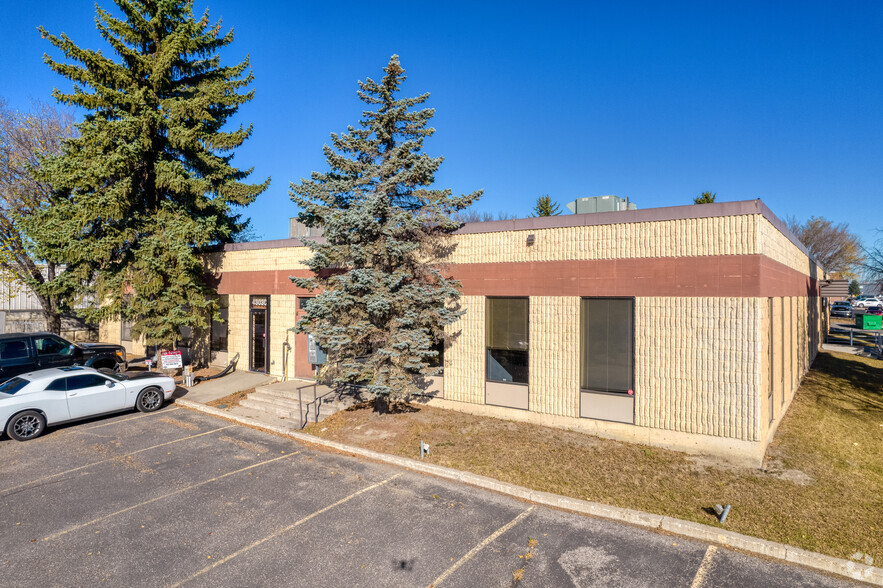 4303 11th St SE, Calgary, AB for sale - Building Photo - Image 1 of 6