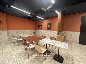 Office in Villeurbanne for lease Building Photo- Image 1 of 9