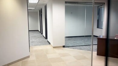 2600 N Central Ave, Phoenix, AZ for lease - Commercial Listing Video 