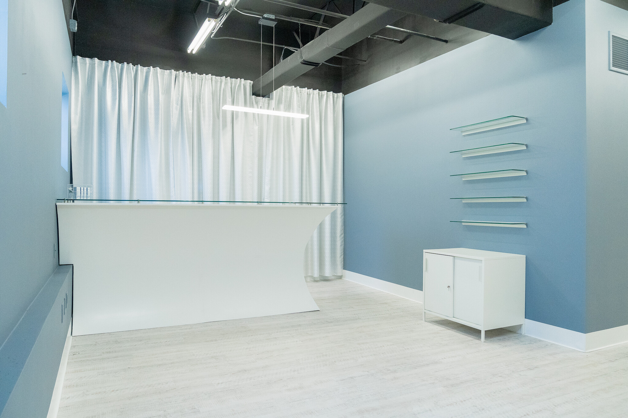 1914 4th St N, Saint Petersburg, FL for lease Interior Photo- Image 1 of 13