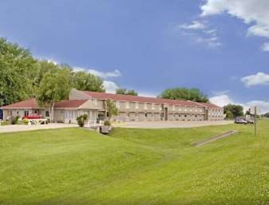 64968 Boston Rd, Atlantic, IA for sale - Primary Photo - Image 1 of 1