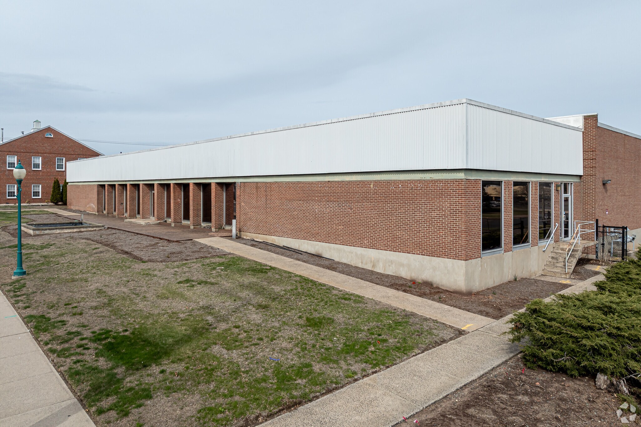 1170 Main St, Newington, CT for sale Primary Photo- Image 1 of 1