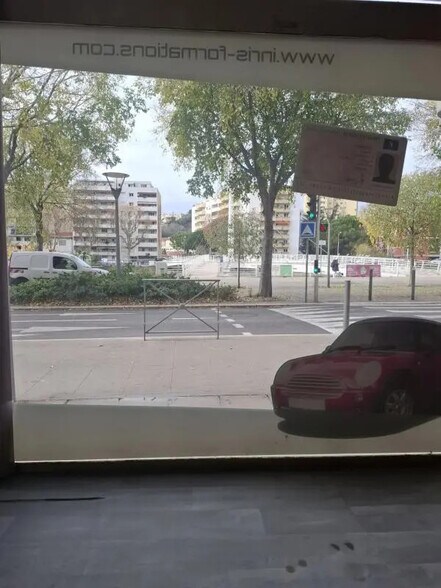 Retail in Nice for sale - Lobby - Image 3 of 5