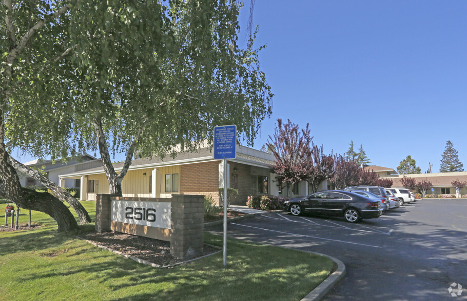 2516 Samaritan Dr, San Jose, CA for lease - Primary Photo - Image 1 of 14