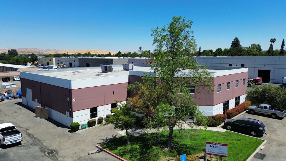 288 Boeing Ct, Livermore, CA for lease - Building Photo - Image 1 of 2