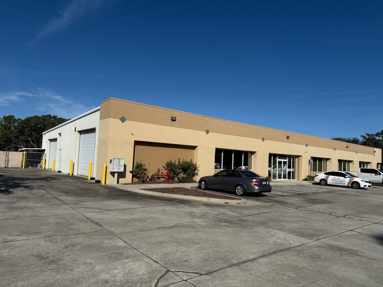 746 North Dr, Melbourne, FL for lease - Building Photo - Image 1 of 5