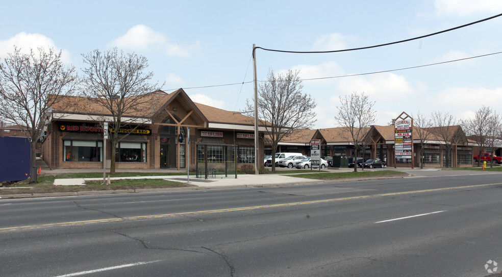 2354 Major Mackenzie Dr, Vaughan, ON for lease - Primary Photo - Image 1 of 3