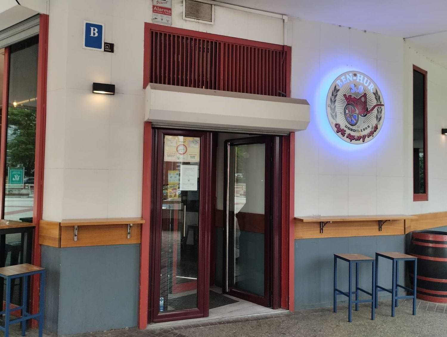 Retail in Valladolid for sale Building Photo- Image 1 of 25