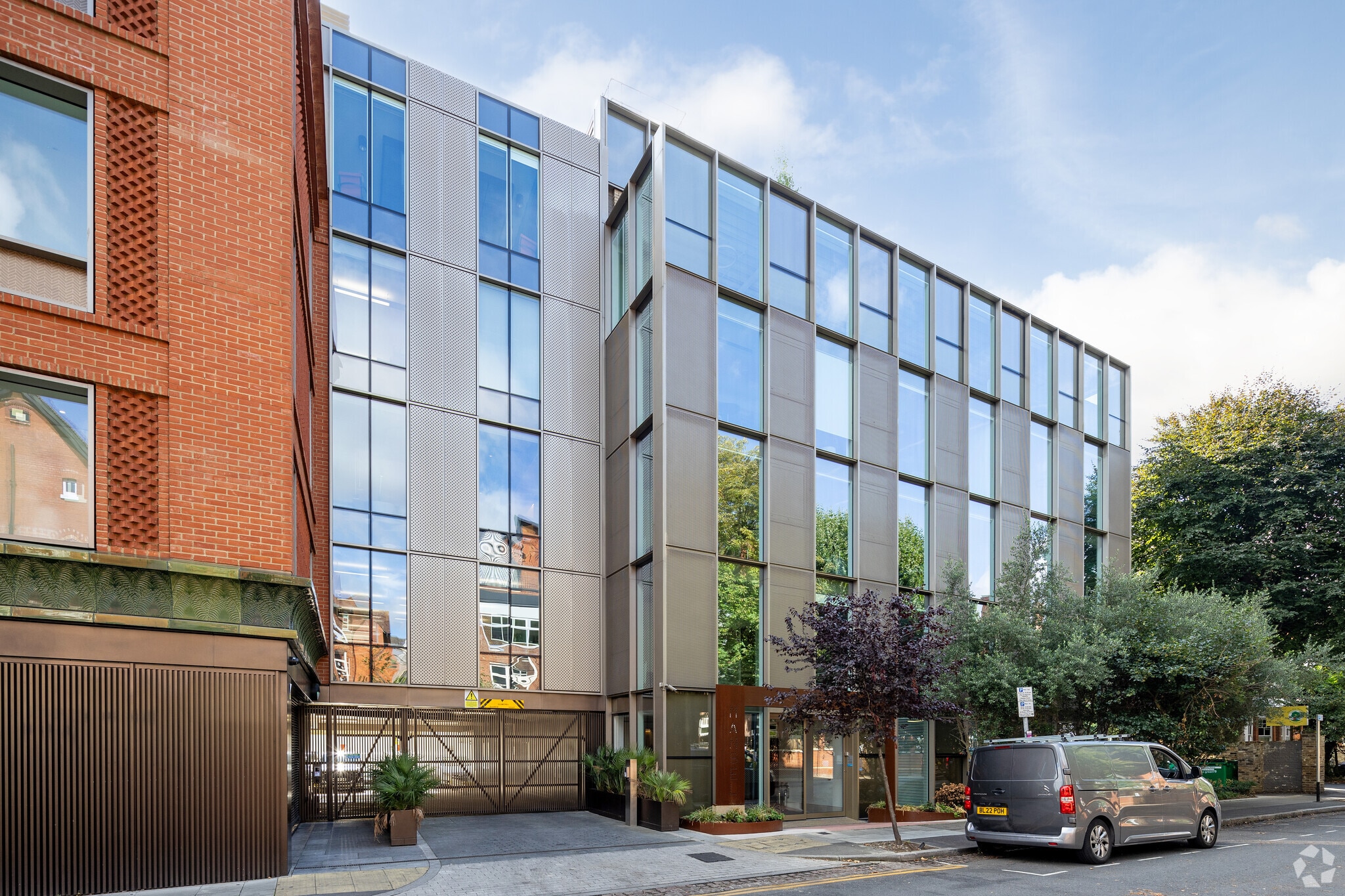 2A Mansel Rd, London for lease Primary Photo- Image 1 of 11