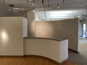 500 N Dearborn St, Chicago, IL for lease Interior Photo- Image 2 of 6