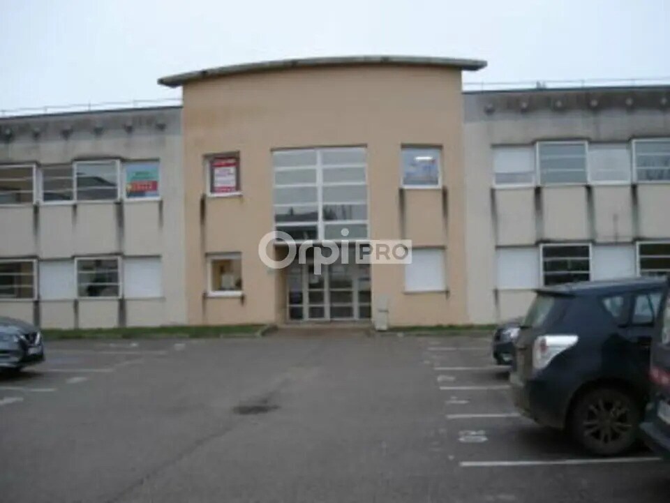 Office in Nevers for lease Building Photo- Image 1 of 7