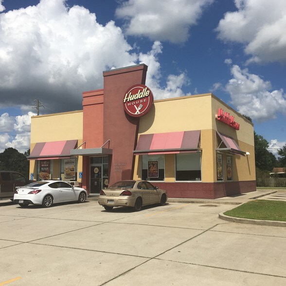 370 W Lee St, Chickasaw, AL for sale - Building Photo - Image 1 of 1