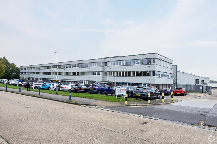 Miles Gray Rd, Basildon for lease - Building Photo - Image 1 of 3