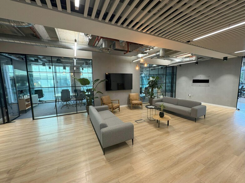 3 Noble St, London for lease - Building Photo - Image 2 of 16