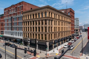 THE WINSOR BUILDING - Bar