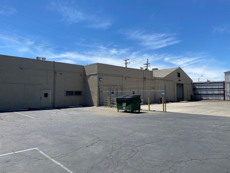 222 N Wilson Way, Stockton, CA for lease - Building Photo - Image 2 of 6