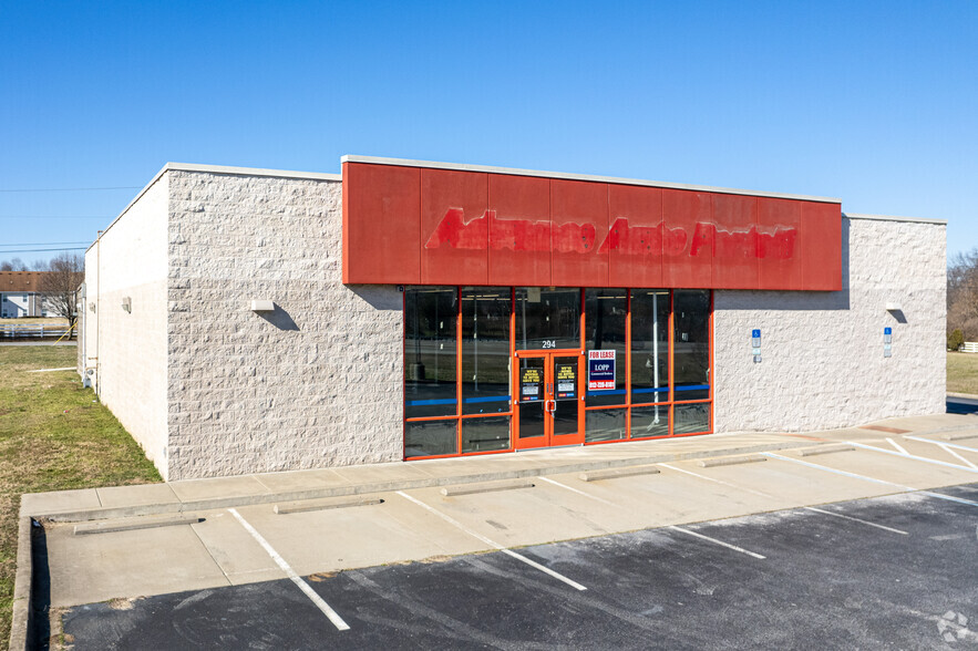 294 Market Place Dr, Louisville, KY for lease - Primary Photo - Image 1 of 8