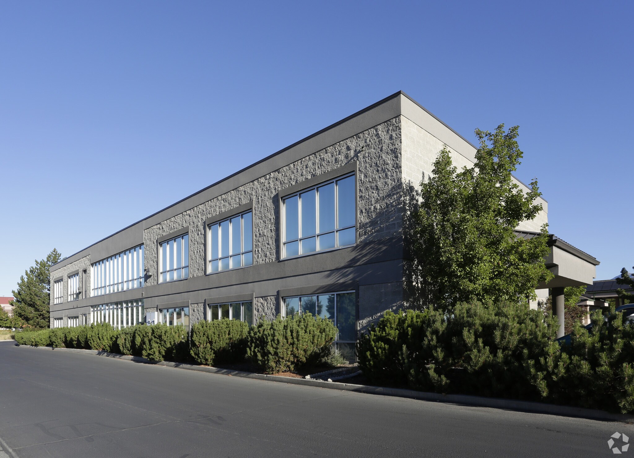55 W University Pkwy, Orem, UT 84058 Office for Lease