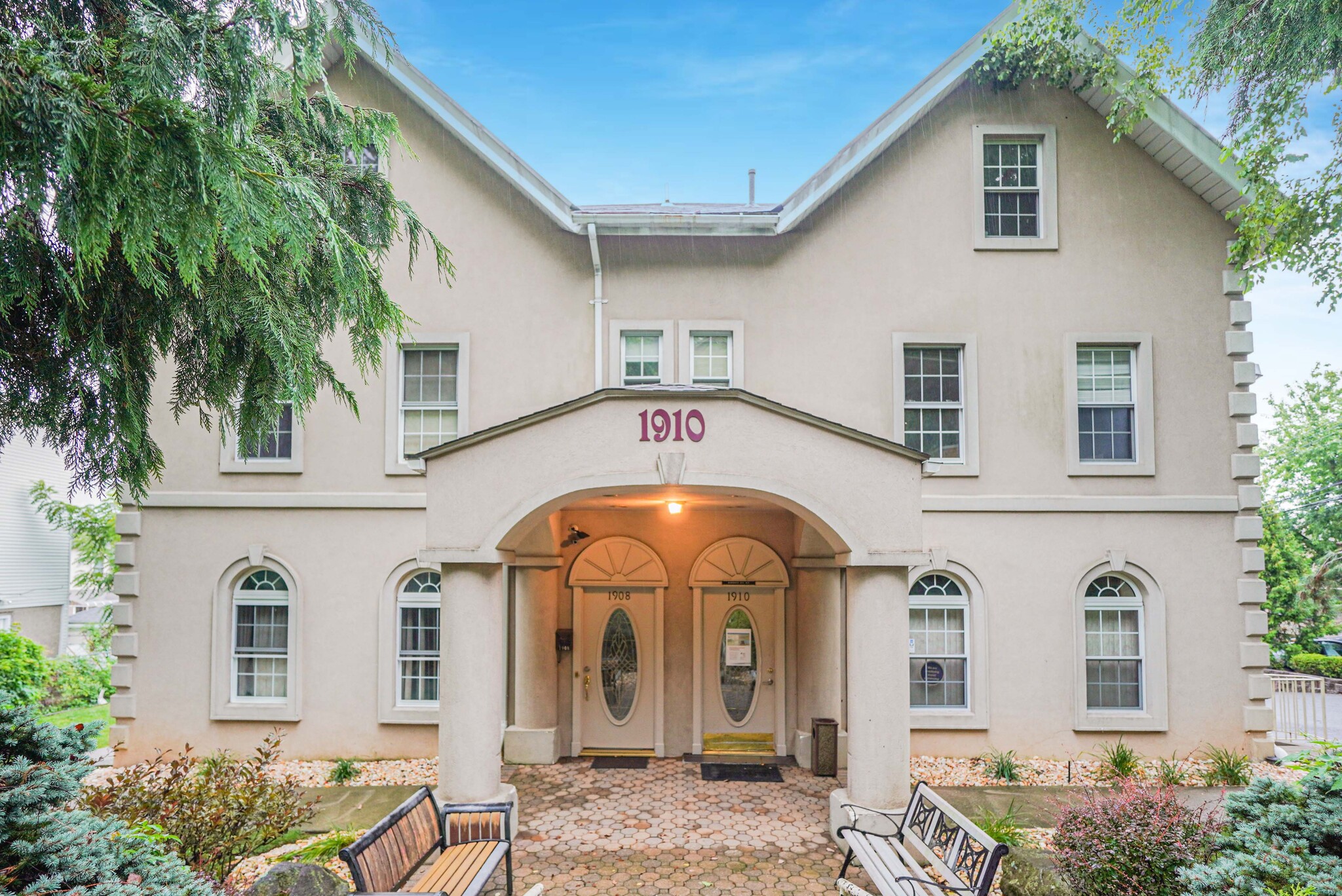 1910 Richmond Rd, Staten Island, NY for sale Primary Photo- Image 1 of 1