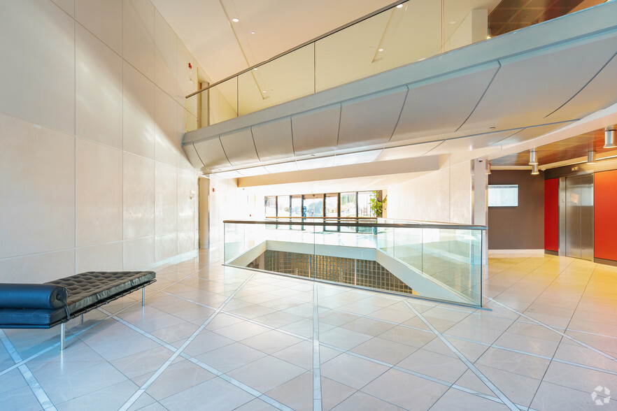 111 Anza Blvd, Burlingame, CA for lease - Lobby - Image 3 of 6