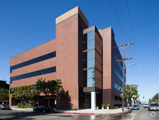 More details for 12925 Riverside Dr, Sherman Oaks, CA - Office for Lease