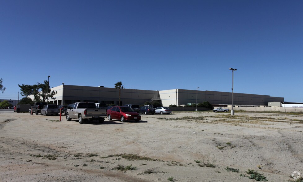 3660 Brennan Ave, Perris, CA for lease - Building Photo - Image 2 of 4