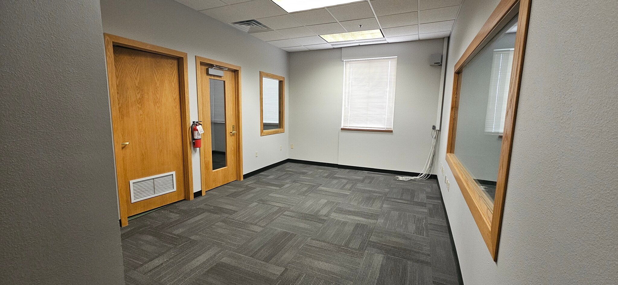 1903 Keith St, Eau Claire, WI for lease Interior Photo- Image 1 of 8