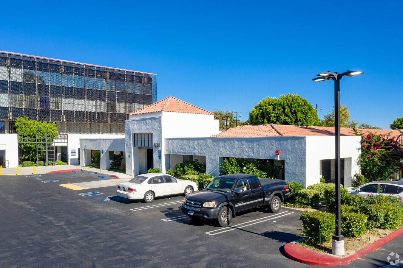 638 W Duarte Rd, Arcadia, CA 91007