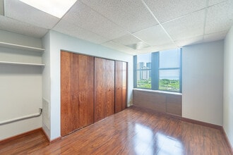 8 S Michigan Ave, Chicago, IL for lease Interior Photo- Image 1 of 7