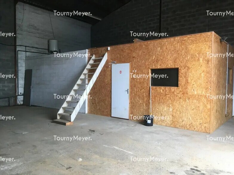 Flex in Mérignac for lease - Interior Photo - Image 3 of 4