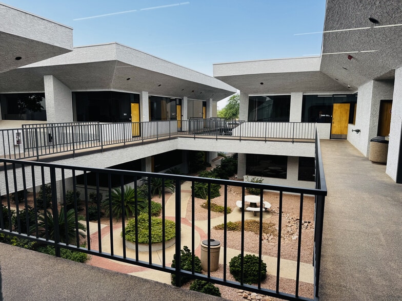 15230 N 75th St, Scottsdale, AZ for lease - Building Photo - Image 2 of 4