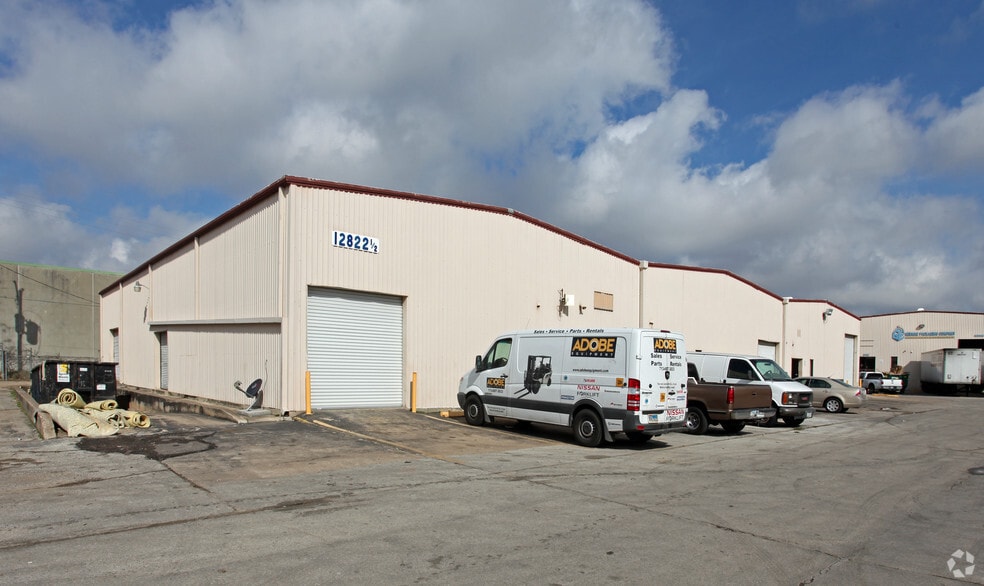 12822 Hempstead Rd, Houston, TX, 77092 Industrial Space