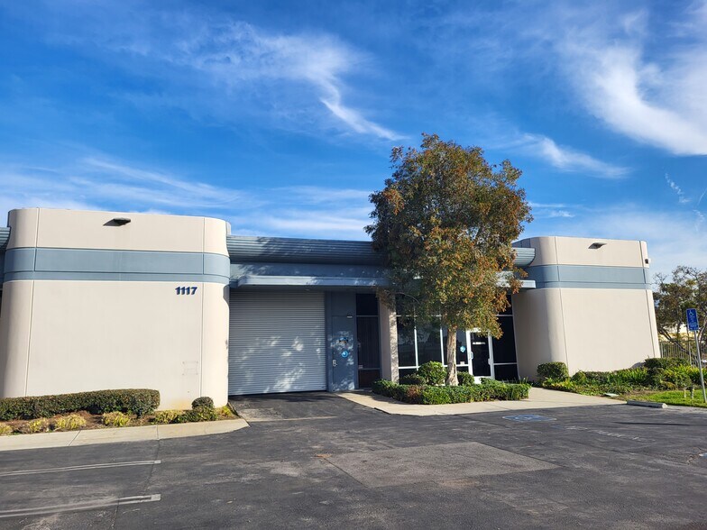 1109-1117 Janis St, Carson, CA for sale - Building Photo - Image 1 of 1