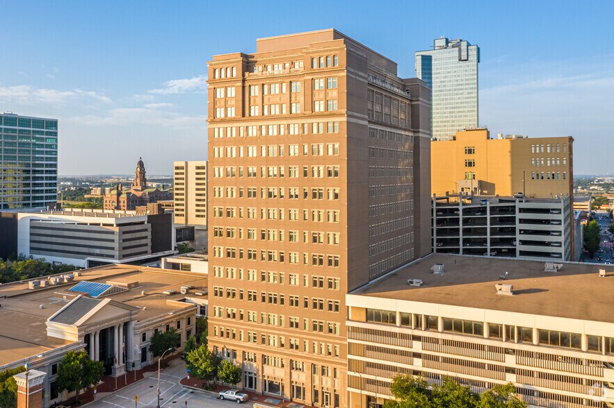 421 W 3rd St, Fort Worth, TX for sale - Primary Photo - Image 1 of 1