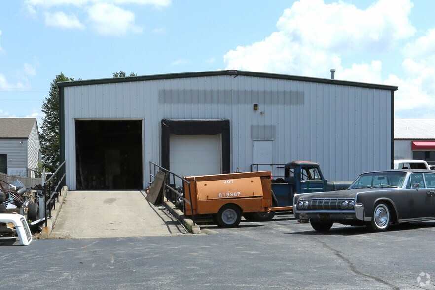 550 Fielding Rd, Versailles, KY for sale - Primary Photo - Image 1 of 1