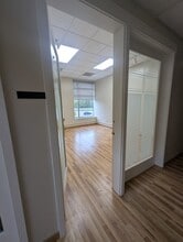 5440 E Fall Creek Parkway North Dr, Indianapolis, IN for lease Interior Photo- Image 1 of 7