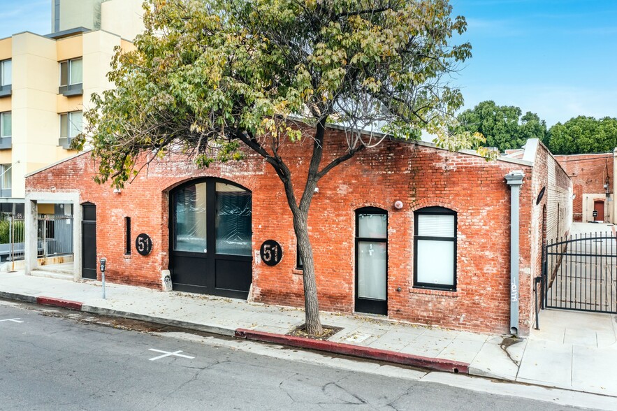 51 W Dayton St, Pasadena, CA for lease - Building Photo - Image 3 of 12