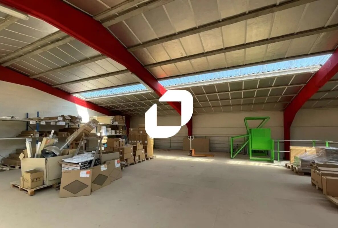 Office in Marcq-en-Baroeul for lease Interior Photo- Image 1 of 7