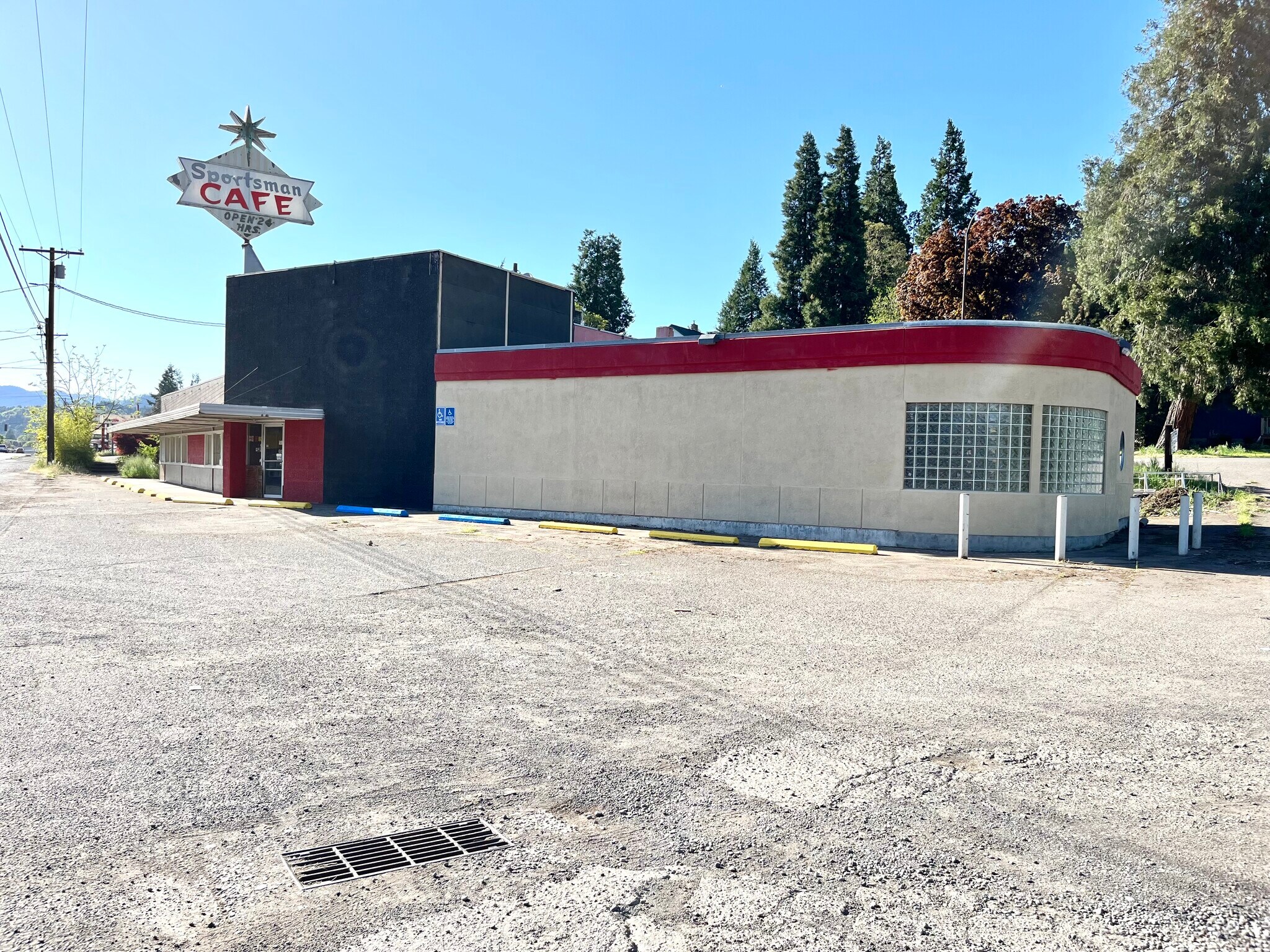 48127 Highway 58, Oakridge, OR for sale Building Photo- Image 1 of 1