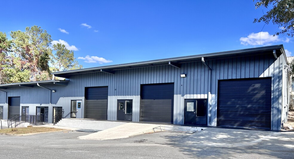 2819 Industrial Plaza Dr, Tallahassee, FL for lease - Building Photo - Image 1 of 8