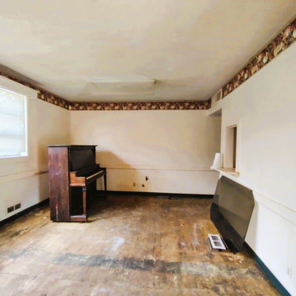 102 Market St, Timmonsville, SC for sale - Building Photo - Image 2 of 25