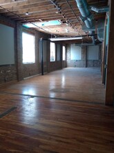 348 N Ashland Ave, Chicago, IL for lease Building Photo- Image 1 of 2