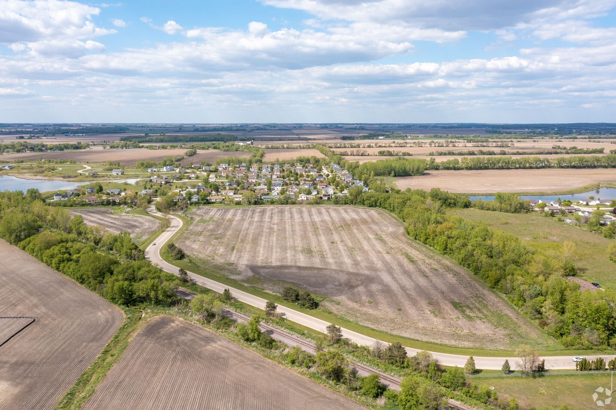 Northfield Ave, Harvard, IL for sale Primary Photo- Image 1 of 1