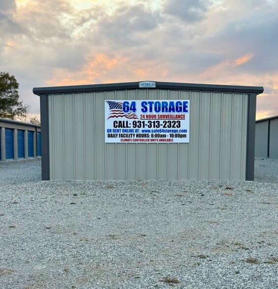 161 Oak Grove rd, Decherd, TN for sale - Building Photo - Image 1 of 4