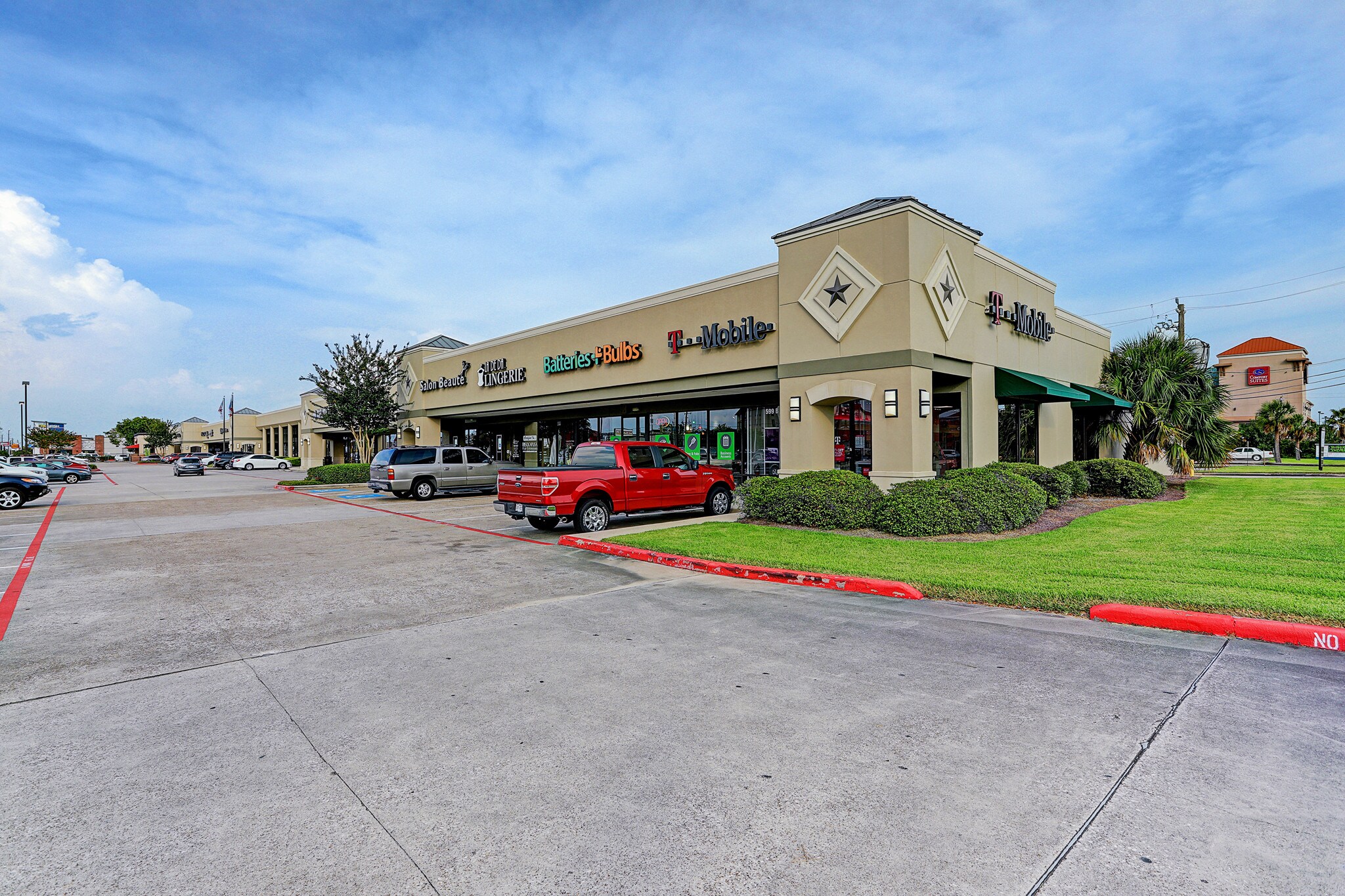 555599 W Bay Area Blvd, ster, TX 77598 The Boulevard Shopping