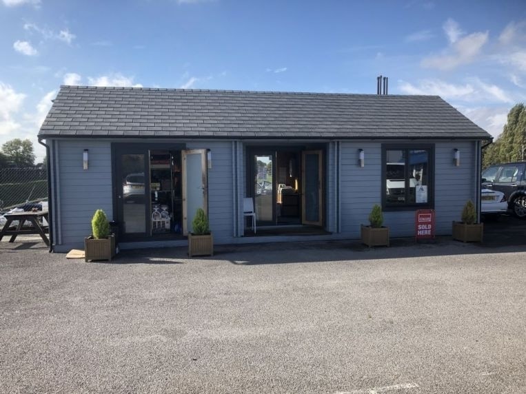 42 Portsmouth Rd, Surbiton for sale - Primary Photo - Image 1 of 1