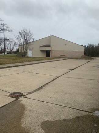 More details for 25000 N River Rd, Harrison Township, MI - Office for Lease
