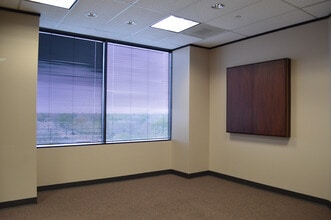 2550 Gray Falls Dr, Houston, TX for lease Interior Photo- Image 2 of 3