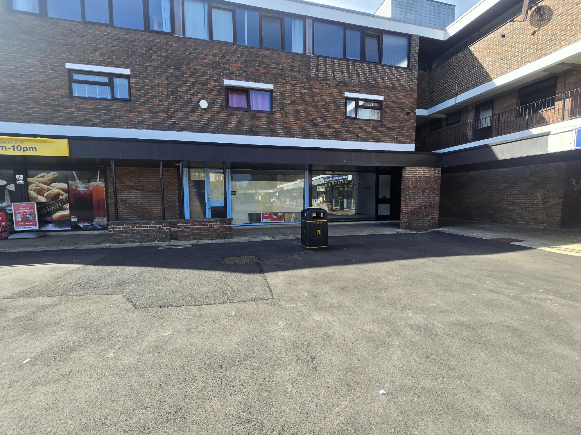 7-19 The Parade, Bognor Regis for lease Primary Photo- Image 1 of 6